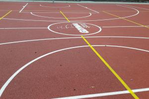 Boiska - o nawierzchni poliuretanowej