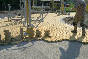 Place zabaw i siłownie zewnętrzne