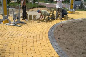 Place zabaw i siłownie zewnętrzne